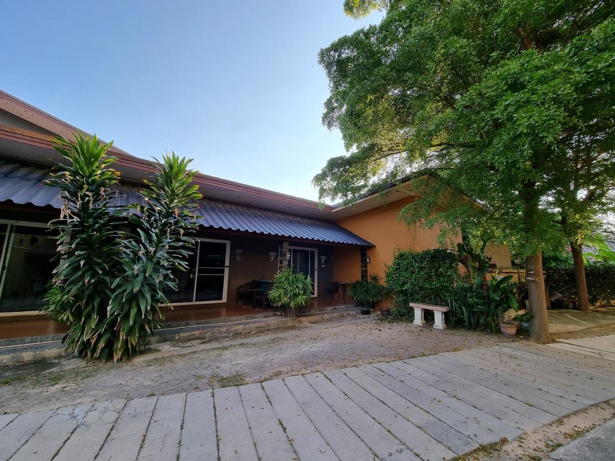 Kireeya Villa Phetchaburi Bagian luar foto