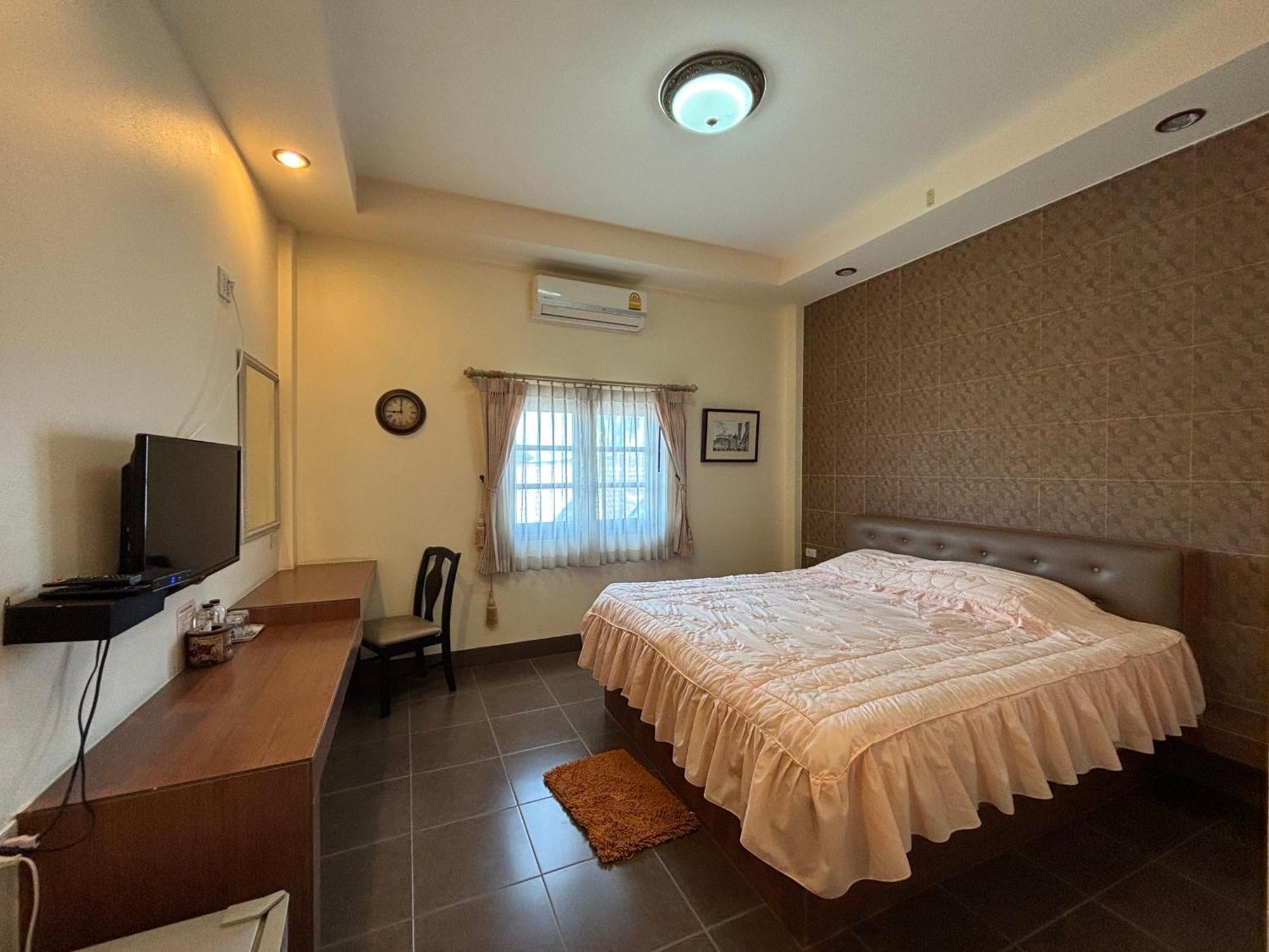 Kireeya Villa Phetchaburi Bagian luar foto